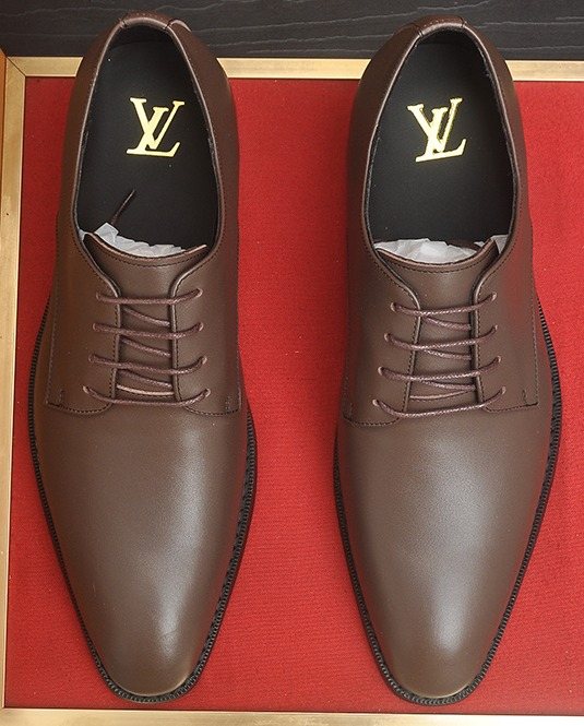 Louis Vuitton Brown Lace-Up Dress Shoes - Low-Profile Dress-Shoe Silhouette